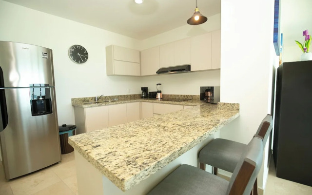 Elegant Condo at Playa Brujas