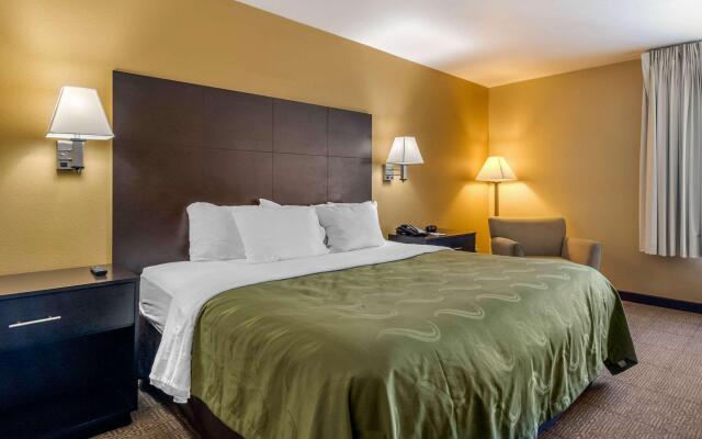 Quality Inn & Suites Lenexa Kansas City