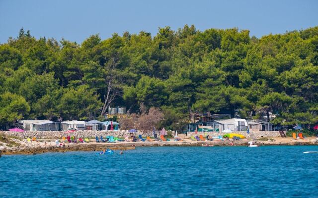 Room in Cabin - Caravan Near the sea 1