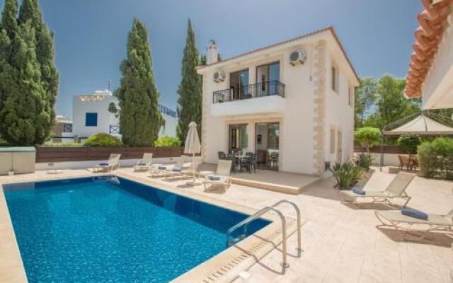 Zouvanis Luxury Villas
