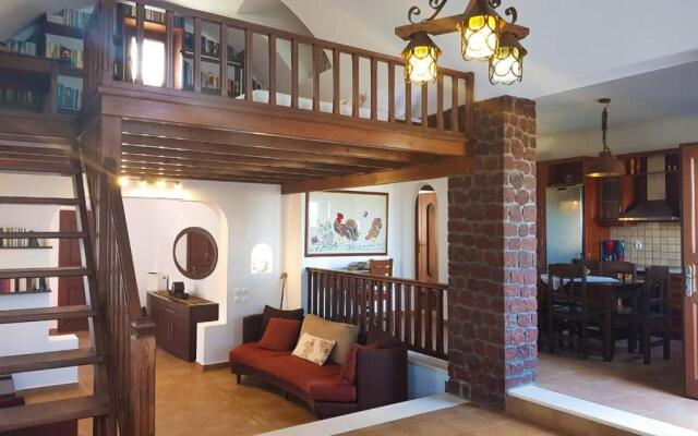 Sunshine house for 9, cozy set up,verandas, sea view.