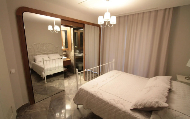 Retron Residence