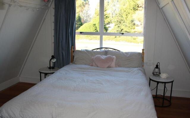 Classic A-frame on Milford