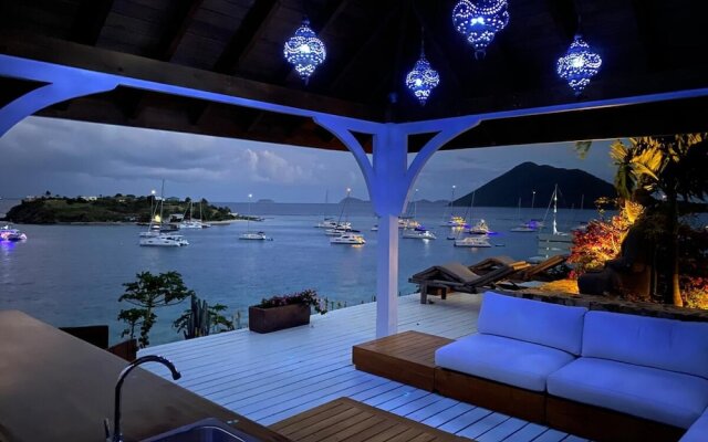 Luxury 7BR Waterfront Villa w Instaviews Boat