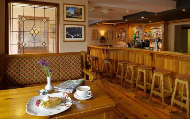 Hylands Burren Hotel