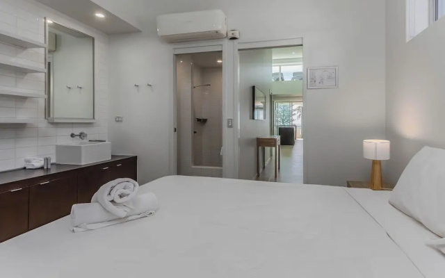 Paradiso Paradise 336 3BRM Oceanfront