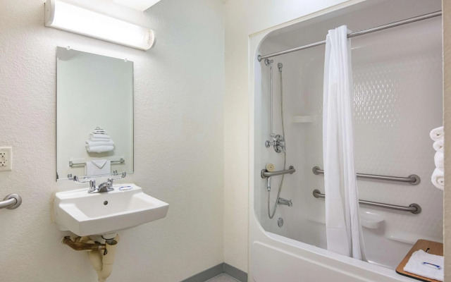 Motel 6 Fredericksburg, VA - North