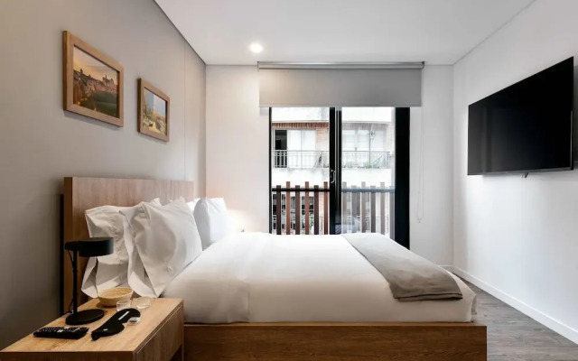 w Prestigious 1BR w Balcony in Usaquen
