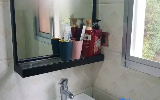 Hengyang County Shanshuijian Homestay