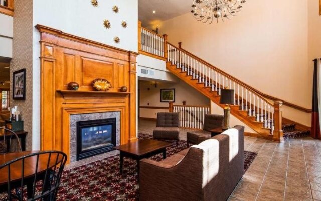 Best Western Plus Dutch Haus Inn and Suites