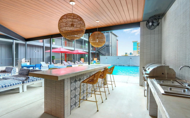 Pacific Island Inspired Stay Amazing Location