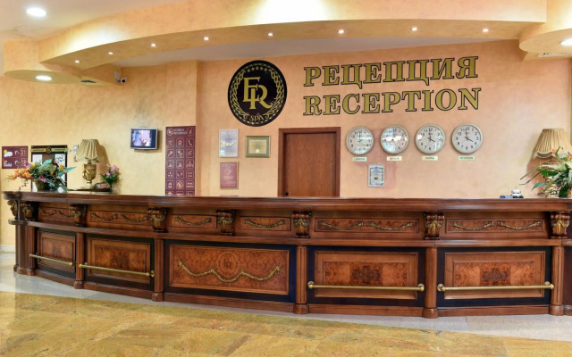 Estreya Residence Hotel and SPA