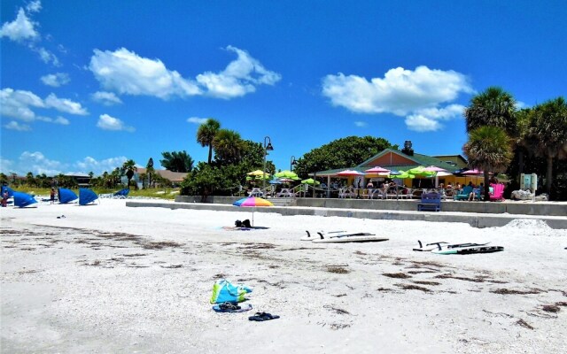 Key West Style Beachtown Estate by TechTravel