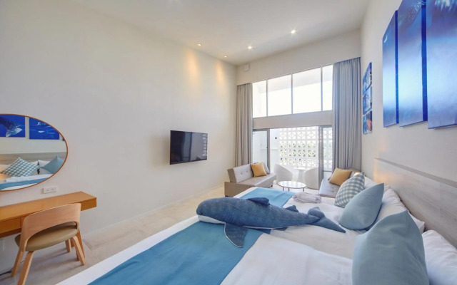 Royal View Hotel Churaumi