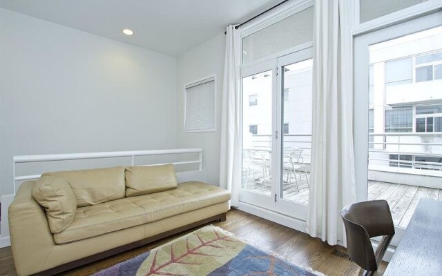 Artsy 3Br In River West By Sonder