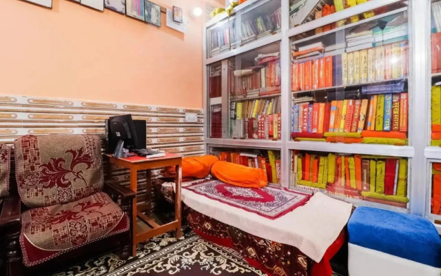 Jyotish House by OYO Rooms