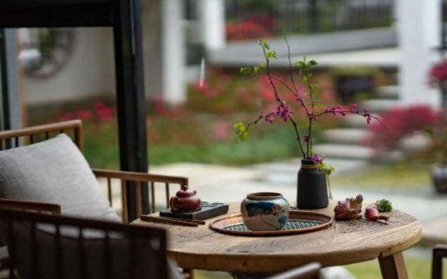 Suiyue Jinghao Sanmushu Inn