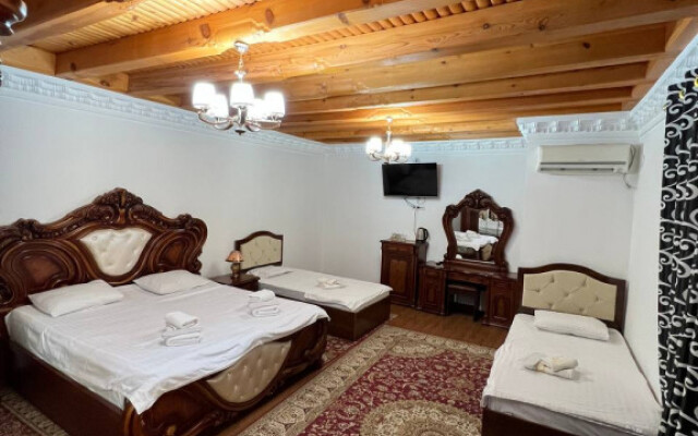 Hotel Golden Minaret