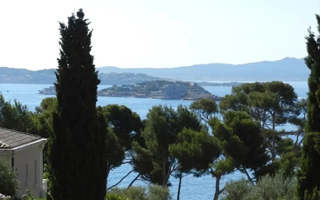 Le Hameau de la Crique de lAnglaise