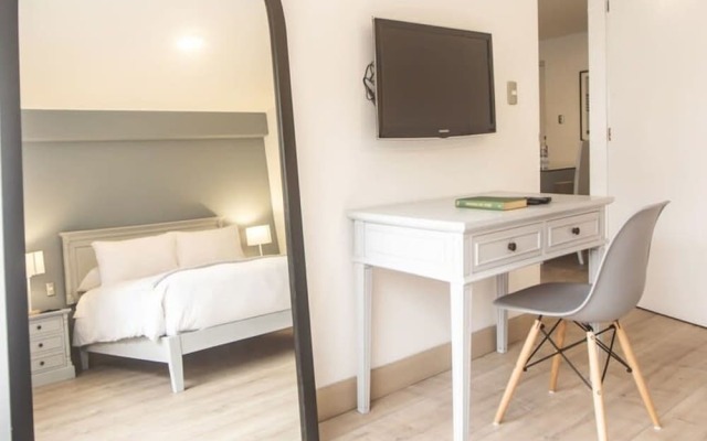 w Minimalist 1BR w AC in Miraflores