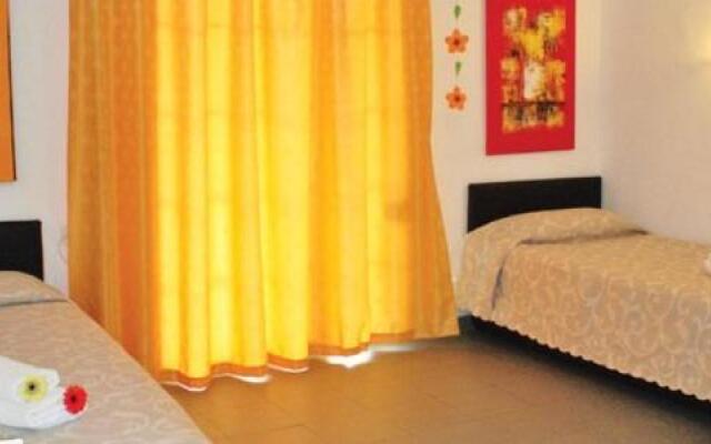 Meliton Studios & Appartements