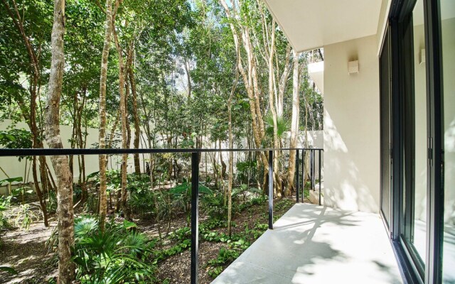 Tulum 525 #105 By Lockey