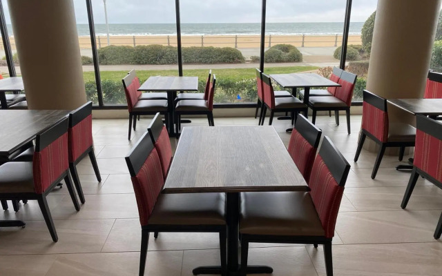 Coastal Hotel and Suites Virginia Beach Oceanfront