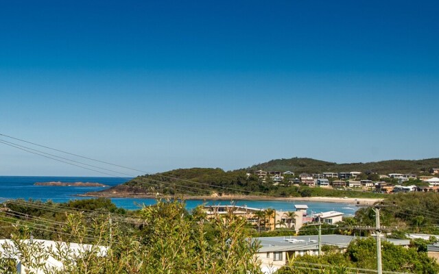 Fingal Bay Beach House, 32 Lentara Street