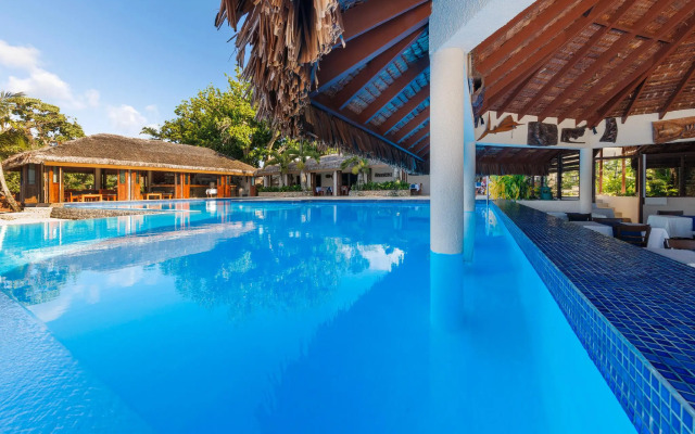 Breakas Beach Resort - Adults only