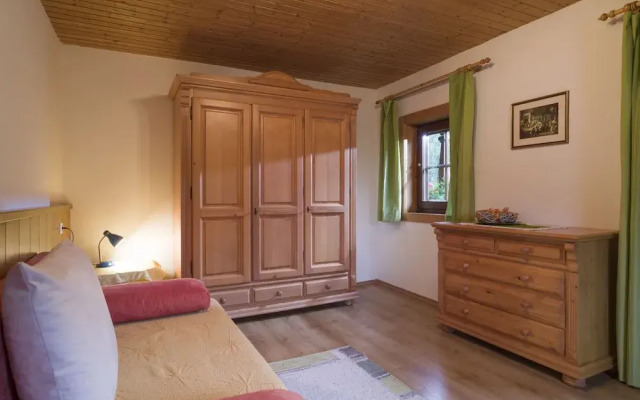 Apartment in Top Location in Fugen With Balcony