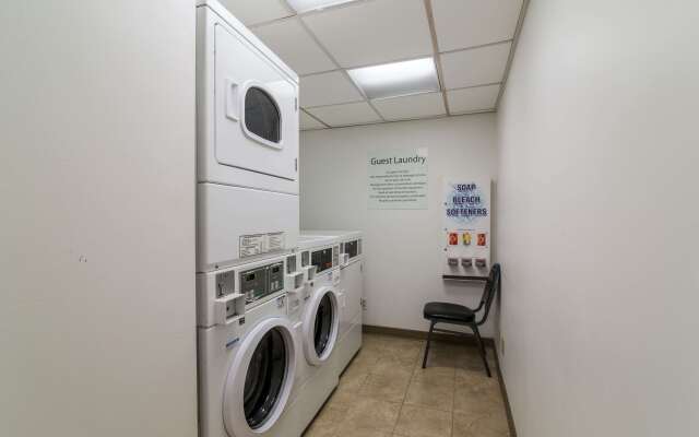 Clarion Hotel Convention Center