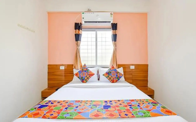 FabHotel Silver 9