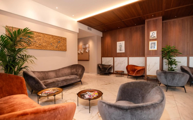 Hotel Chrys