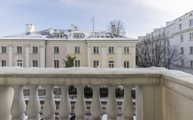 Apartment Mochnackiego Warsaw by Renters