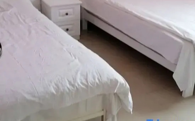 Jiayou Apartment