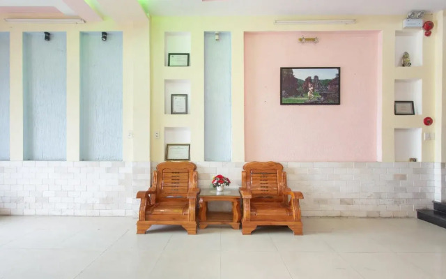 Phuong Hong Motel