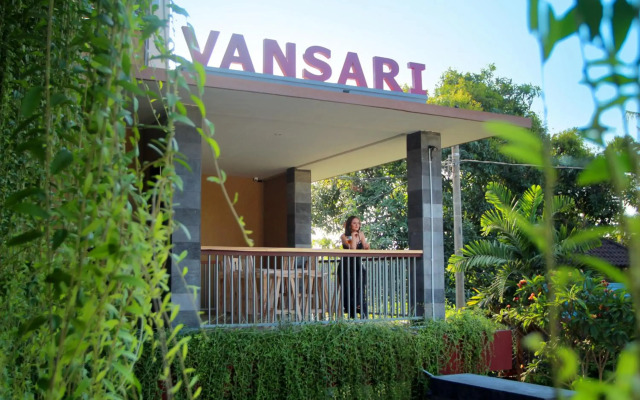 Vansari Hotel