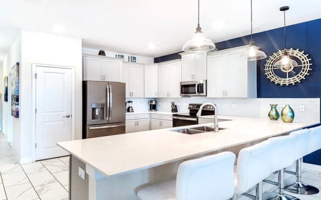 Storey Lake Lakeview Villa 2967