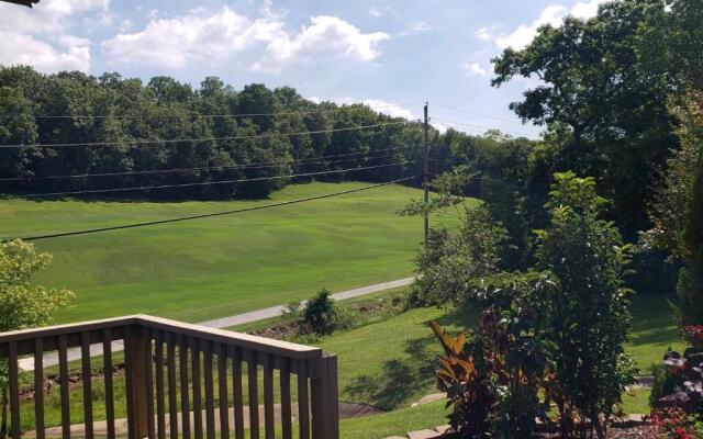 Table Rock Escape at Pointe Royale