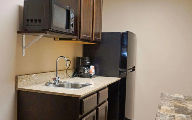 Quality Inn & Suites Watertown near Prairie Lakes Ice Arena