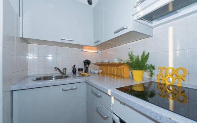 Stunning Home in Vodice With Wifi and 2 Bedrooms