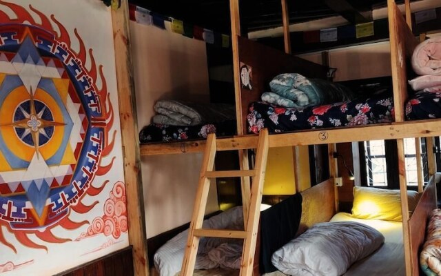 Hotel Yog - Hostel