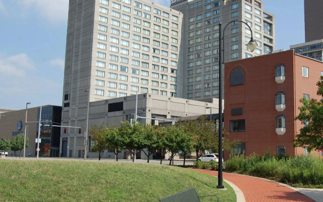 Hilton Garden Inn Toledo Downtown