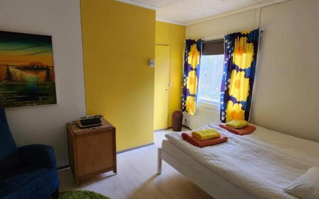 Mäkiharju guesthouse - Adorable 1-bedroom place with a sauna