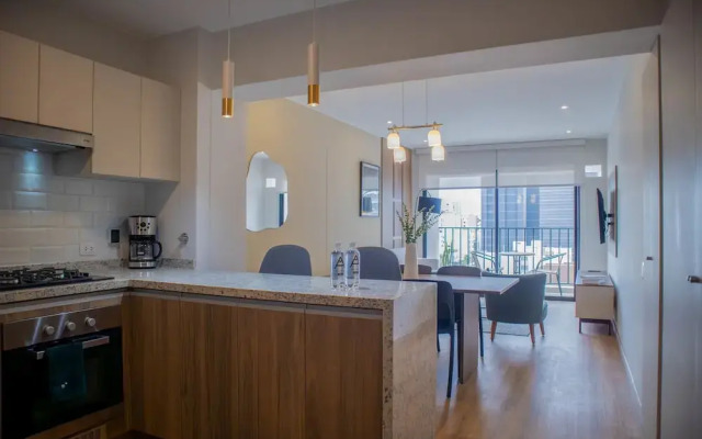 Beautiful 2BR With Fantastic Pool in Miraflores