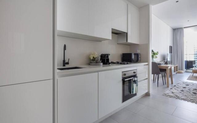 Frank Porter - Marquise Square