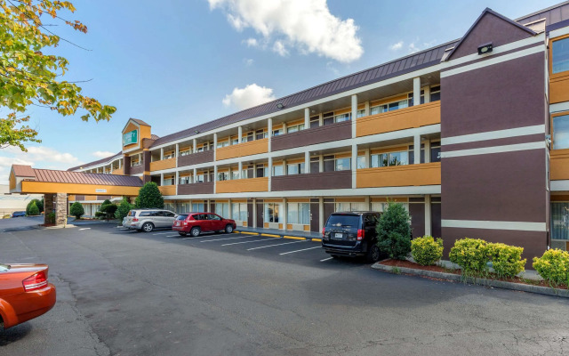 Quality Inn Airport South