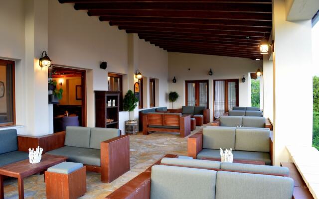 Lakmos Hotel