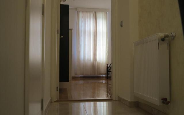 Small Luxury Kapitol Apartment