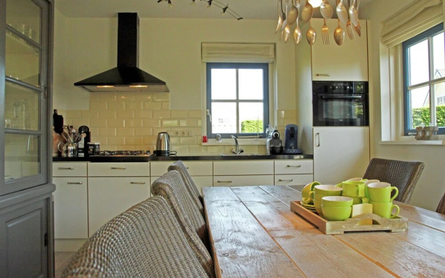 Detached Holiday Home in Small-scale Holiday Park